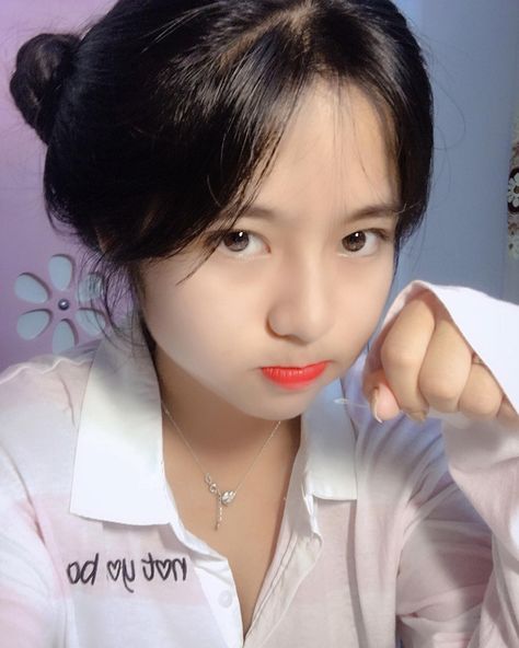 笼中女电影